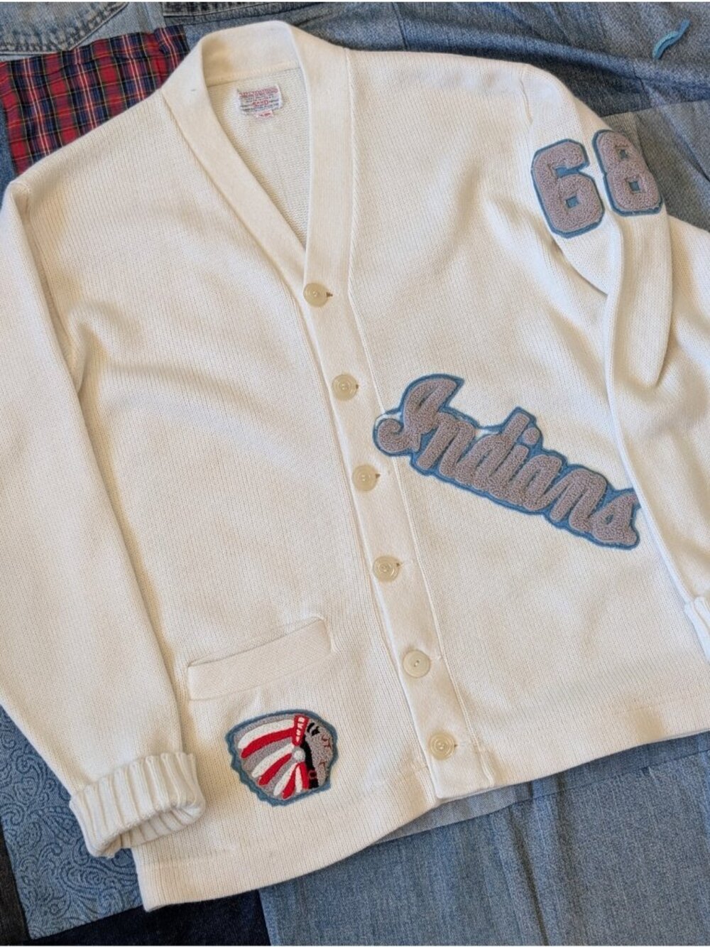 McMullan Sand Knit Vintage Cardigan Indians 1968 White Embroidered Size 42 USA